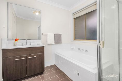 Property photo of 46 Mackay Circuit Ropes Crossing NSW 2760