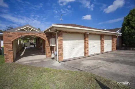 32 Swan Cct, Green Valley, NSW 2168