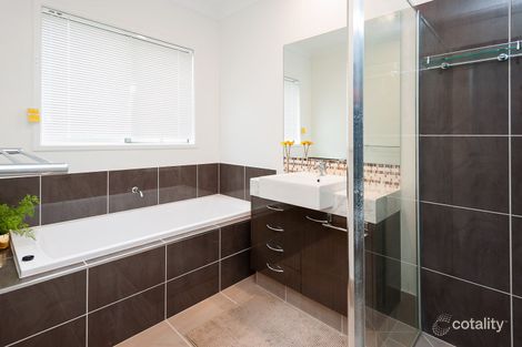 Property photo of 3 Kahan Court Pimpama QLD 4209