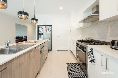 Property photo of 3 Kahan Court Pimpama QLD 4209