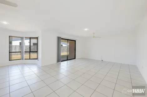 Property photo of 33 Acacia Street Moore Park Beach QLD 4670