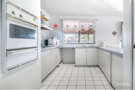 Property photo of 1 Luisa Court Brookfield VIC 3338