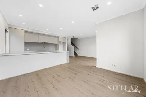 Property photo of 33 Darwinia Avenue Clyde VIC 3978