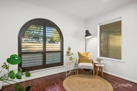 Property photo of 11 Capeview Crescent Hackham SA 5163