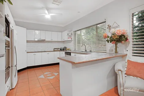 Property photo of 42 Crestview Drive Glenwood NSW 2768