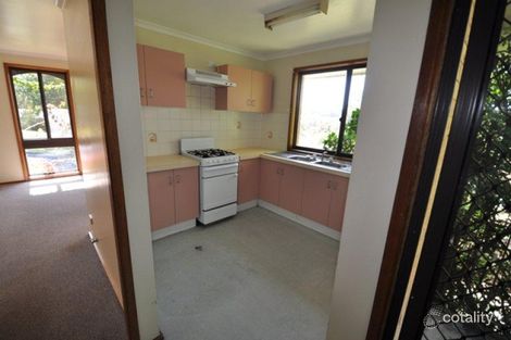 Property photo of 3 Pamela Close Green Point NSW 2251