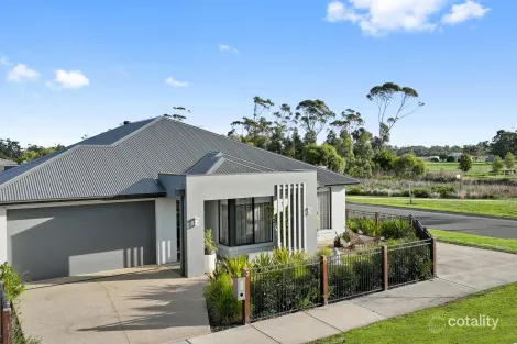 Property photo of 2 King Parrot Boulevard Drouin VIC 3818