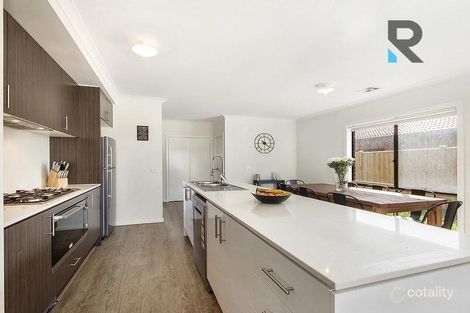 Property photo of 36 Yarradale Drive Mickleham VIC 3064