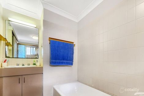 Property photo of 4/139 Central Avenue Indooroopilly QLD 4068