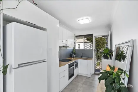 Property photo of 11/54 Frank Street Labrador QLD 4215