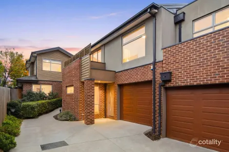 2/20 IRVINE CRES, BRUNSWICK WEST, VIC 3055