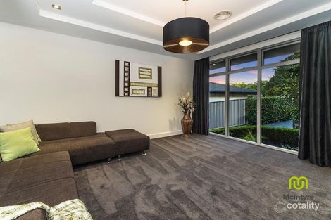 Property photo of 11 Robinia Place Jerrabomberra NSW 2619