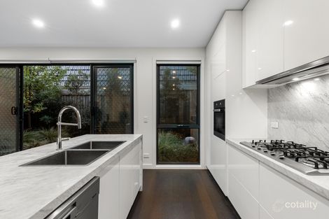 Property photo of 2/4 Barkly Street Box Hill VIC 3128