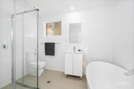 Property photo of 14 Holly Avenue Narara NSW 2250