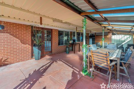 Property photo of 82 Oakwood Crescent Waikiki WA 6169