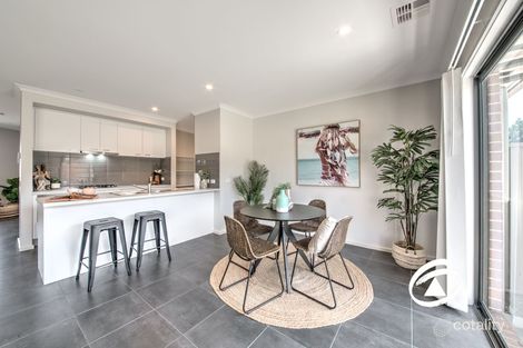 Property photo of 38 Renam Street Pakenham VIC 3810
