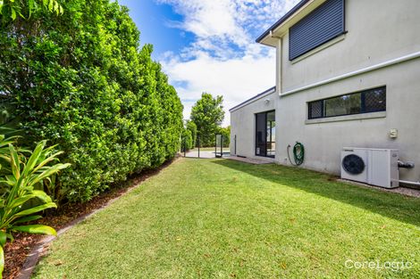 Property photo of 2/5 Allamanda Grove Bundall QLD 4217