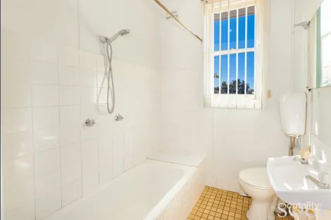 Property photo of 43 Watson Road Griffith NSW 2680