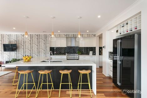 Property photo of 10 Jones Court Strathmore VIC 3041