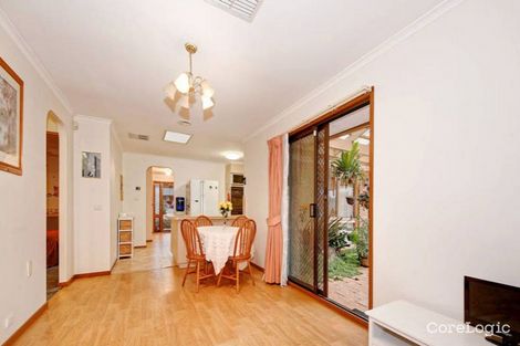 Property photo of 27 Sunbird Crescent Hoppers Crossing VIC 3029