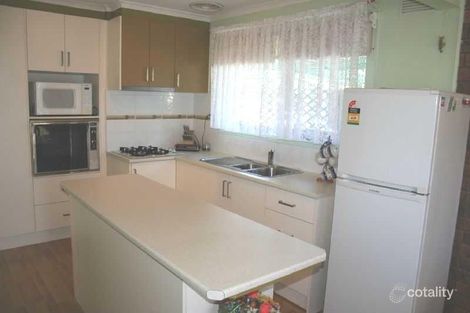 Property photo of 25 Oldershaw Road Melton VIC 3337
