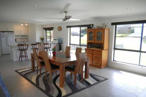 Property photo of 52 Hilltop Avenue Southside QLD 4570