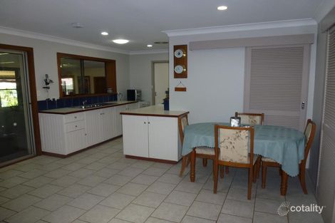 Property photo of 17 Oxley Circle Dubbo NSW 2830