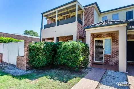 2/7 Bringelly Rd, Kingswood, NSW 2747