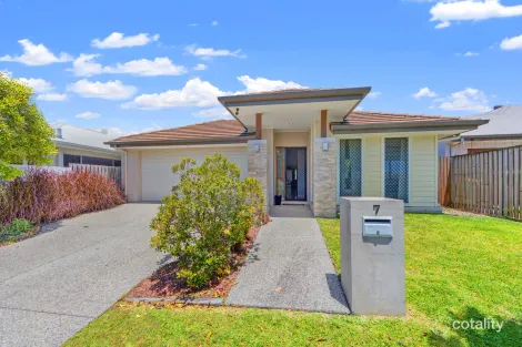 Property photo of 7 Flybridge Way Hope Island QLD 4212