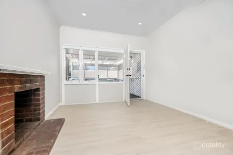 Property photo of 15 Cassia Street Rangeway WA 6530