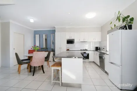 Property photo of 11 Elmwood Circuit Wodonga VIC 3690