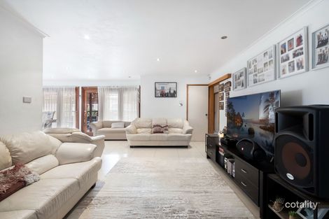 Property photo of 10 Marble Close Bossley Park NSW 2176