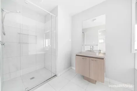 Property photo of 25 Masthead Way Werribee South VIC 3030