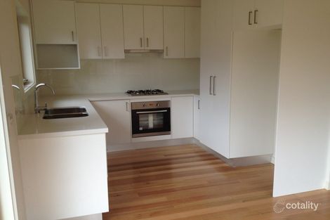 Property photo of 2/28 Devon Grove Oakleigh VIC 3166