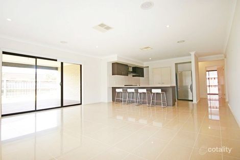 Property photo of 8 Kimba Circuit Truganina VIC 3029