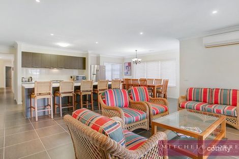 Property photo of 24 Saltbush Avenue Lyndhurst VIC 3975