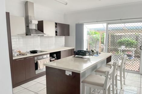 10/12-16 Kangaroo Ave, Bongaree, QLD 4507