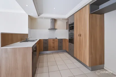 Property photo of 5 Scots Place Robina QLD 4226