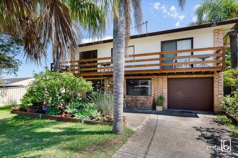 Property photo of 18 Balmoral Drive Gorokan NSW 2263