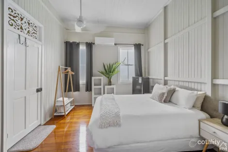 Property photo of 5-9 Warren Street Ingham QLD 4850