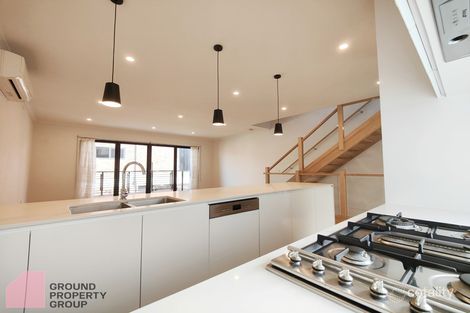 35 Tomkins Rd, Port Melbourne, VIC 3207