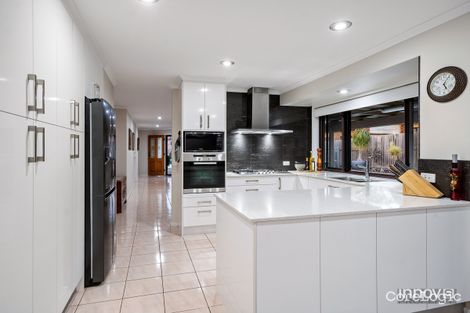 Property photo of 6 Minerva Court Eatons Hill QLD 4037