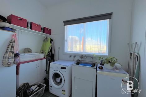 Property photo of 215 High Street Avoca VIC 3467