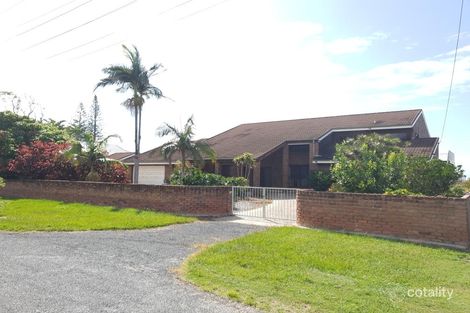 Property photo of 2-4 Bayside Drive Beachmere QLD 4510