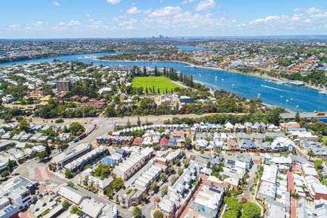 Property photo of 7/9 Swan Street North Fremantle WA 6159
