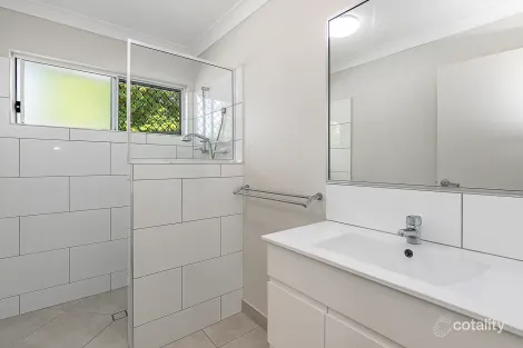 Property photo of 2 Kayak Way Kelso QLD 4815