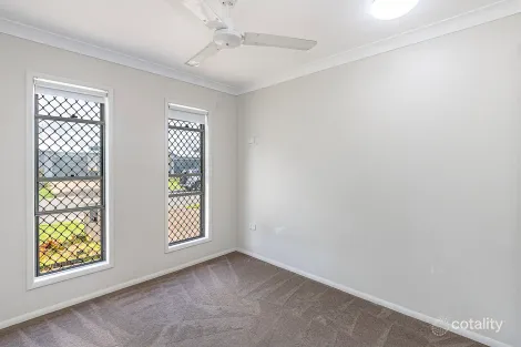 Property photo of 2 Kayak Way Kelso QLD 4815