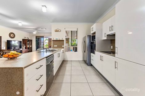 Property photo of 18 Iris Court Yamanto QLD 4305