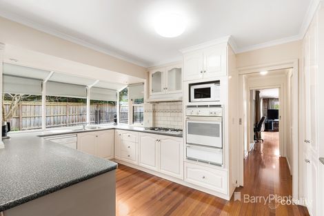 Property photo of 3 Faversham Square Ferntree Gully VIC 3156