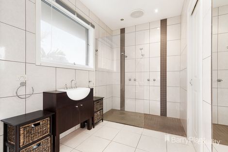 Property photo of 3 Faversham Square Ferntree Gully VIC 3156